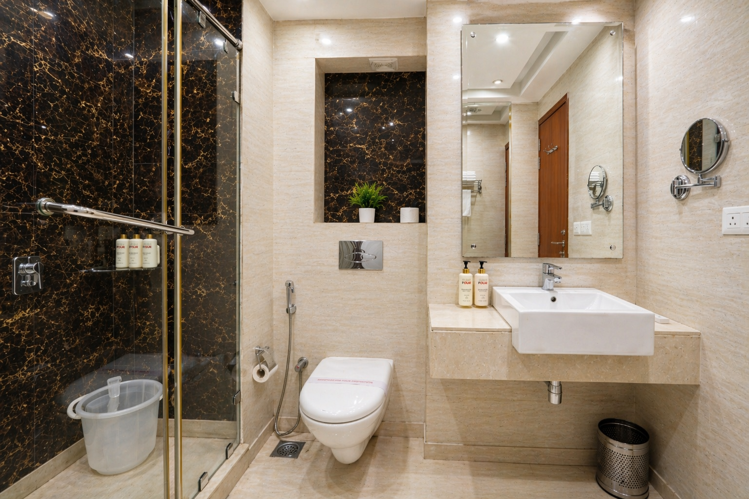 Deluxe Suite photo 6